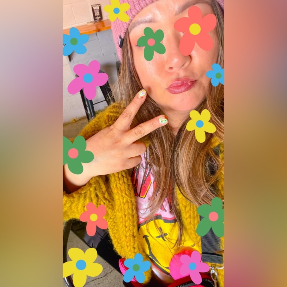 Meet your Posher, Adine